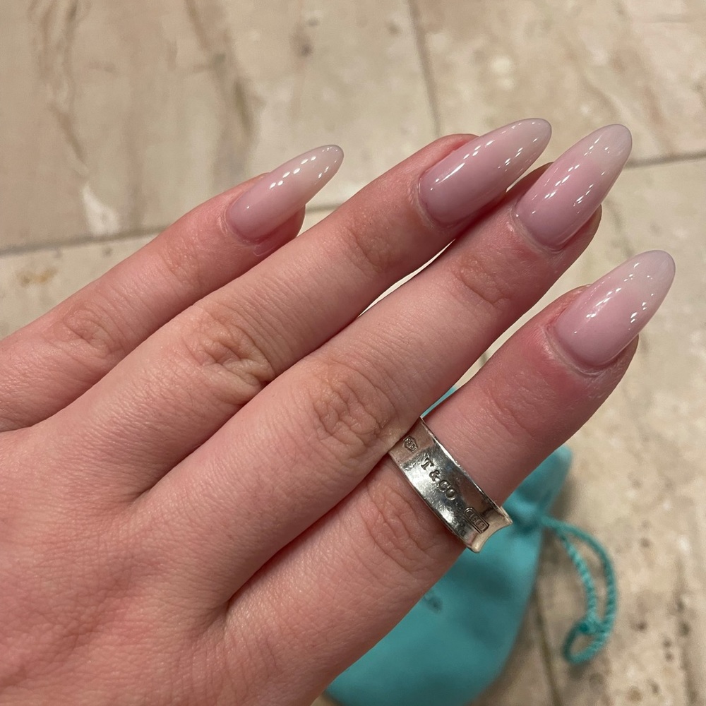 TIFFANY & CO. RING/ BAND - Picture 3 of 5